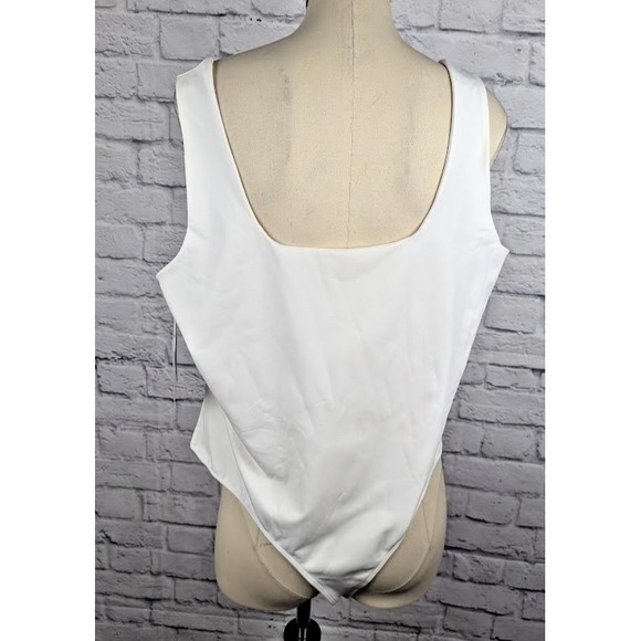 Bar III Goo Goo Bodysuit Plus Size Ivory Sleeveless Size 3X Tank Button *FLAW* - Picture 4 of 7